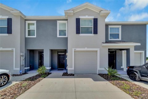 Townhouse in Wesley Chapel, Florida 3 bedrooms, 155.43 sq.m. № 1298151 - photo 1