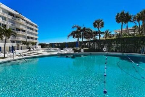 Condo in Palm Beach, Florida, 2 bedrooms  № 1172220 - photo 3