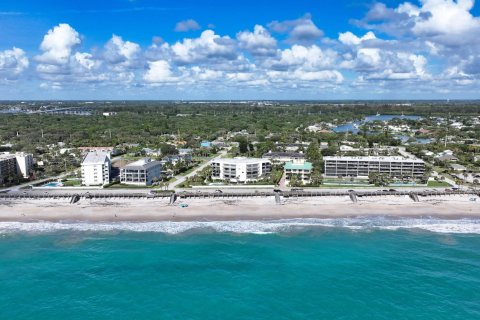 Condominio en venta en Vero Beach, Florida, 2 dormitorios, 185.99 m2 № 1172217 - foto 2