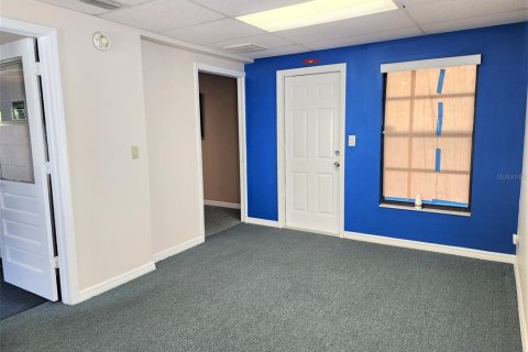Commercial property in Brandon, Florida 185.9 sq.m. № 663767 - photo 18