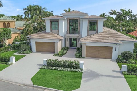 House in Boca Raton, Florida 5 bedrooms, 714.42 sq.m. № 510736 - photo 8