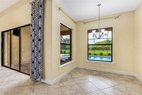Villa ou maison à vendre à Fort Myers, Floride: 3 chambres, 225.75 m2 № 879630 - photo 3