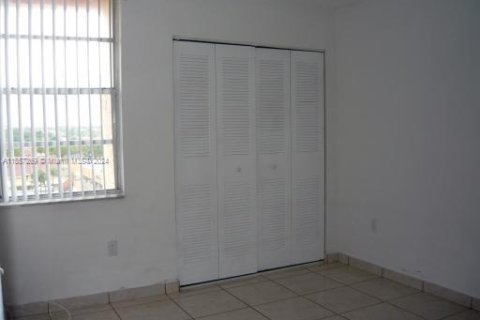 Condo in Miami, Florida, 2 bedrooms  № 1116201 - photo 8