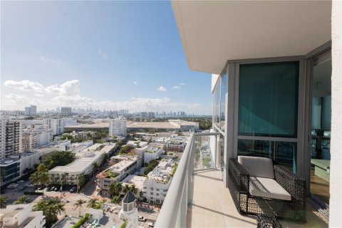 Condo in Miami Beach, Florida, 2 bedrooms  № 858158 - photo 3