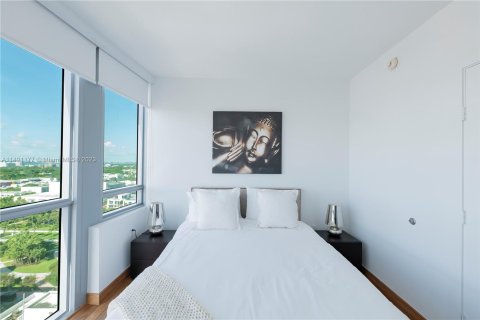 Condo in Miami Beach, Florida, 2 bedrooms  № 858158 - photo 19