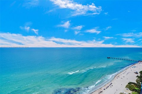 Condo in Sunny Isles Beach, Florida, 3 bedrooms  № 1233780 - photo 26