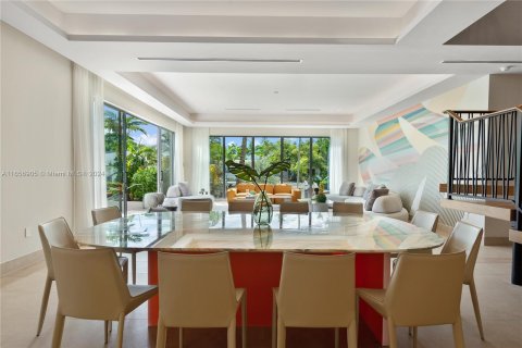 Casa en alquiler en Miami, Florida, 7 dormitorios, 458.1 m2 № 1357112 - foto 23