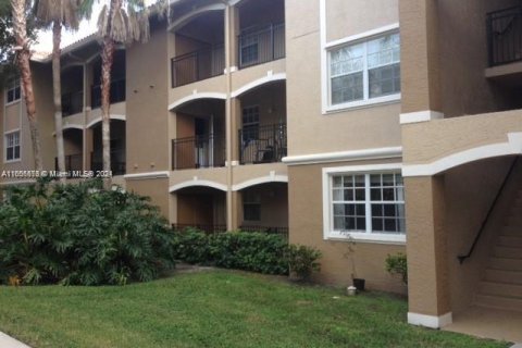 Copropriété à vendre à Pembroke Pines, Floride: 2 chambres, 104.98 m2 № 1357011 - photo 14