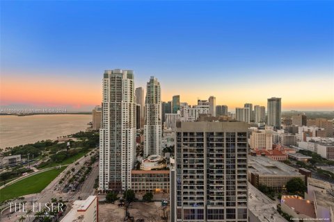 Condo in Miami, Florida, 3 bedrooms  № 1357110 - photo 10