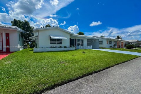 Villa ou maison à vendre à Tamarac, Floride: 2 chambres, 115.01 m2 № 1365806 - photo 27