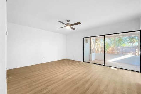 Casa en venta en Tampa, Florida, 3 dormitorios, 129.41 m2 № 1392360 - foto 11