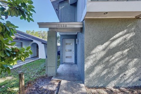 Casa en venta en Tampa, Florida, 3 dormitorios, 129.41 m2 № 1392360 - foto 2