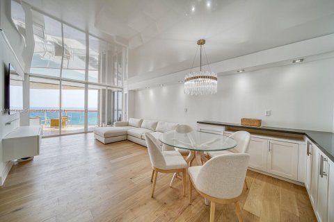 Copropriété à vendre à Miami Beach, Floride: 2 chambres, 110.55 m2 № 1281822 - photo 5