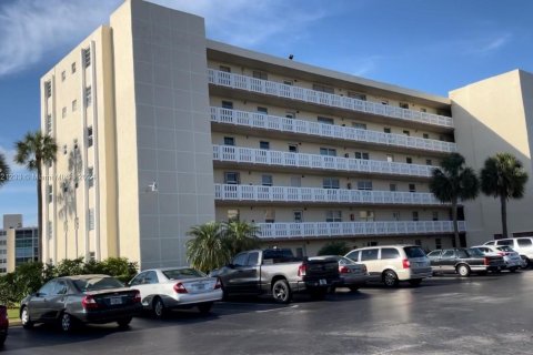 Condominio en venta en Dania Beach, Florida, 2 dormitorios, 110.55 m2 № 1281825 - foto 2