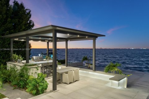 Villa ou maison à vendre à Key Biscayne, Floride: 6 chambres, 666.85 m2 № 1078612 - photo 14