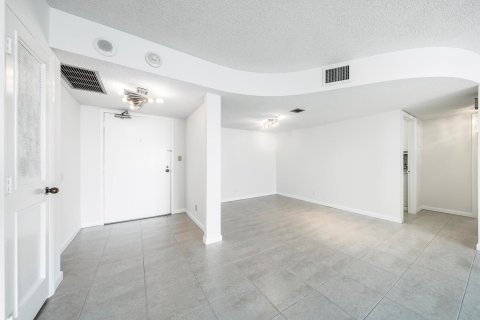 Condo in Fort Lauderdale, Florida, 2 bedrooms  № 1227782 - photo 24