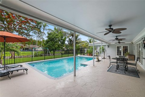 Villa ou maison à vendre à Coral Springs, Floride: 4 chambres, 255.85 m2 № 1227884 - photo 23