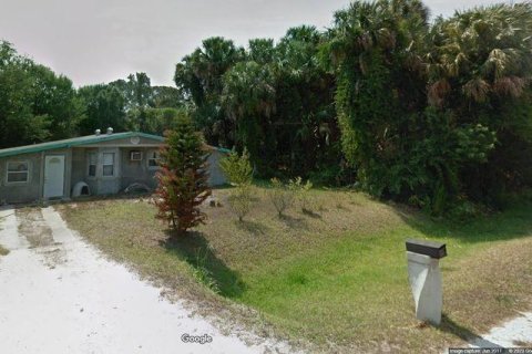 House in Okeechobee, Florida 2 bedrooms, 92.9 sq.m. № 1227771 - photo 8