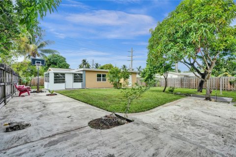 House in Oakland Park, Florida 4 bedrooms, 147.81 sq.m. № 1333303 - photo 20