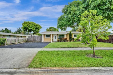 House in Oakland Park, Florida 4 bedrooms, 147.81 sq.m. № 1333303 - photo 23