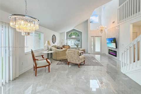 Villa ou maison à vendre à Weston, Floride: 4 chambres, 199.46 m2 № 1333286 - photo 4