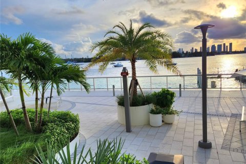 Condominio en venta en Miami Beach, Florida, 50.45 m2 № 1333405 - foto 22