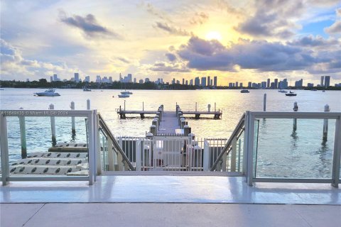 Condominio en venta en Miami Beach, Florida, 50.45 m2 № 1333405 - foto 25