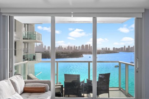 Condominio en venta en Miami Beach, Florida, 50.45 m2 № 1333405 - foto 2