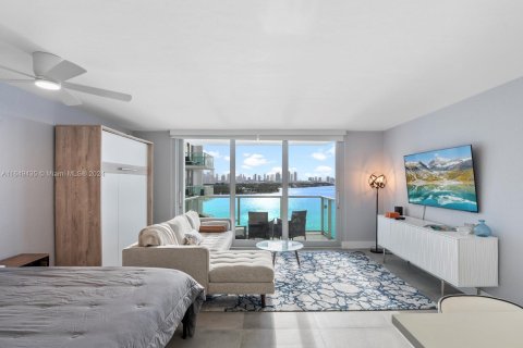 Condominio en venta en Miami Beach, Florida, 50.45 m2 № 1333405 - foto 11