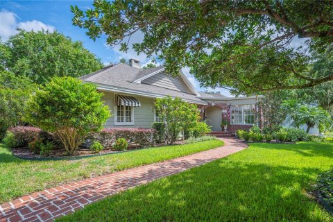 House in Lakeland, Florida 4 bedrooms, 290.13 sq.m. № 1354972 - photo 2