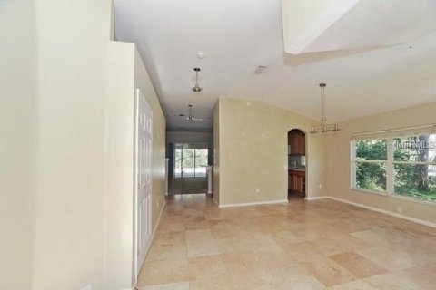 Villa ou maison à louer à Tampa, Floride: 3 chambres, 164.07 m2 № 1354977 - photo 3