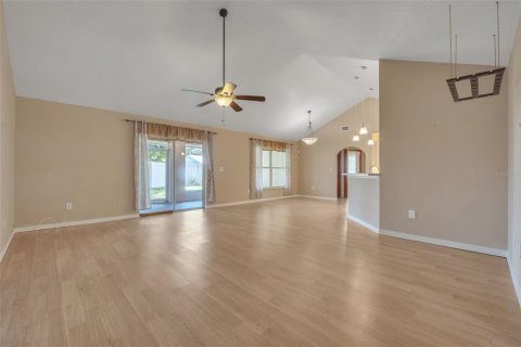 Villa ou maison à vendre à Edgewater, Floride: 5 chambres, 233.46 m2 № 1266710 - photo 4