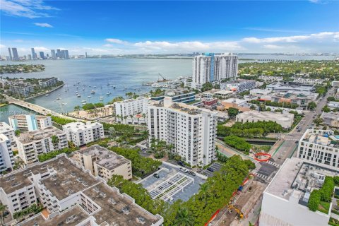 Copropriété à louer à Miami Beach, Floride: 2 chambres, 98.48 m2 № 1332337 - photo 18