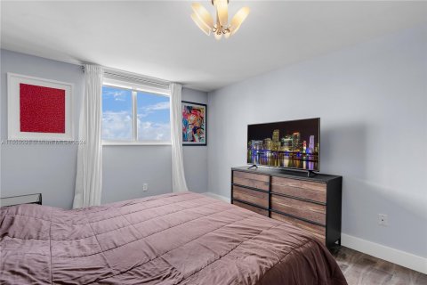 Copropriété à louer à Miami Beach, Floride: 2 chambres, 98.48 m2 № 1332337 - photo 13