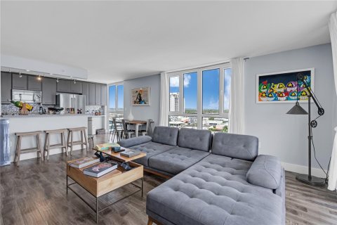 Copropriété à louer à Miami Beach, Floride: 2 chambres, 98.48 m2 № 1332337 - photo 1