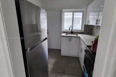 Immobilier commercial à vendre à Miami, Floride: 115.94 m2 № 1332339 - photo 26