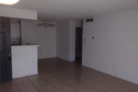 Copropriété à vendre à Orlando, Floride: 2 chambres, 86.86 m2 № 1313824 - photo 2