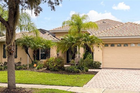 House in BELLALAGO in Kissimmee, Florida 5 bedrooms, 281.68 sq.m. № 1278139 - photo 1