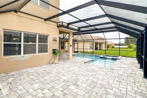 House in BELLALAGO in Kissimmee, Florida 5 bedrooms, 281.68 sq.m. № 1278139 - photo 25