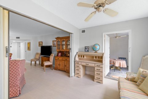 Condominio en venta en Lake Worth, Florida, 1 dormitorio, 90.02 m2 № 1102344 - foto 15