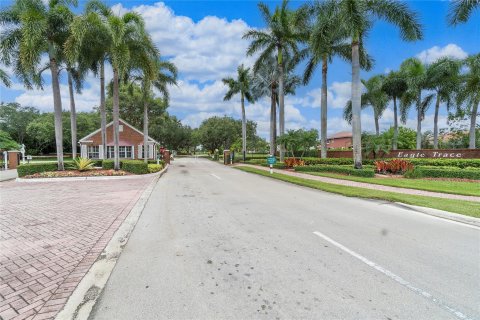 Casa en venta en Coral Springs, Florida, 3 dormitorios, 175.77 m2 № 1228584 - foto 7