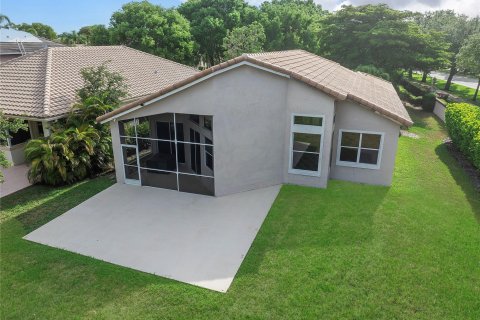 House in Coral Springs, Florida 3 bedrooms, 175.77 sq.m. № 1228584 - photo 18
