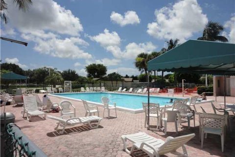 Condo in Delray Beach, Florida, 1 bedroom  № 1185360 - photo 24