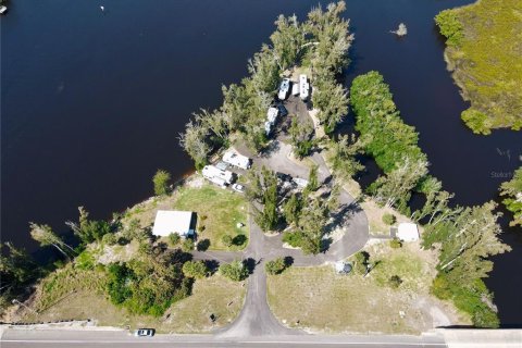 Commercial property in North Port, Florida 70.51 sq.m. № 1142828 - photo 7