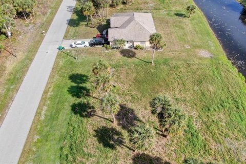 Terreno en venta en Rotonda, Florida № 288832 - foto 8