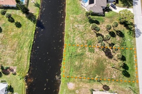 Terreno en venta en Rotonda, Florida № 288832 - foto 14