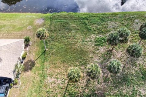 Terreno en venta en Rotonda, Florida № 288832 - foto 7