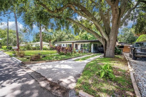 Villa ou maison à louer à Tampa, Floride: 3 chambres, 123.84 m2 № 1349203 - photo 4