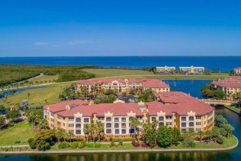 Condominio en alquiler en Punta Gorda, Florida, 3 dormitorios, 177.91 m2 № 1349159 - foto 1