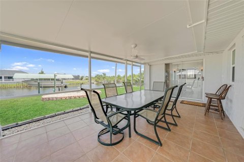 Villa ou maison à vendre à Port Charlotte, Floride: 2 chambres, 140.65 m2 № 1190919 - photo 30